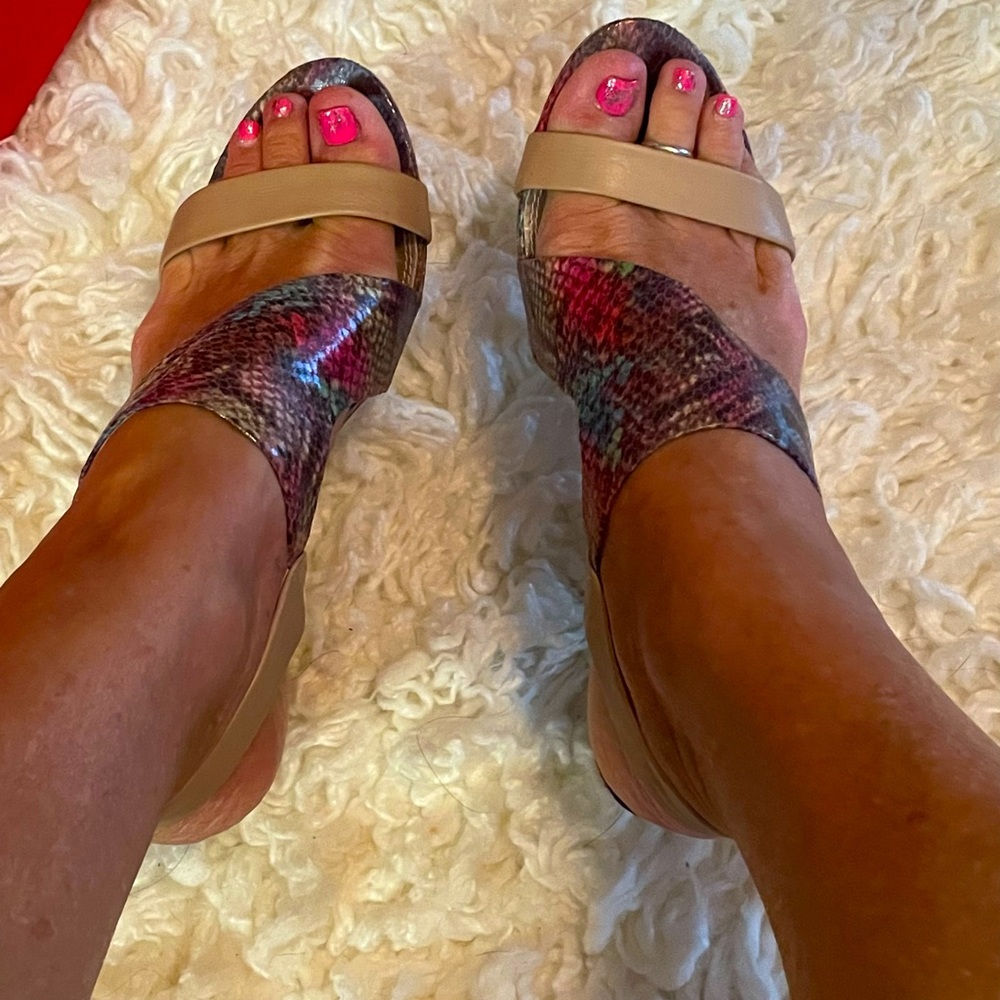 IMPO Pink Snakeskin Print 3” heels